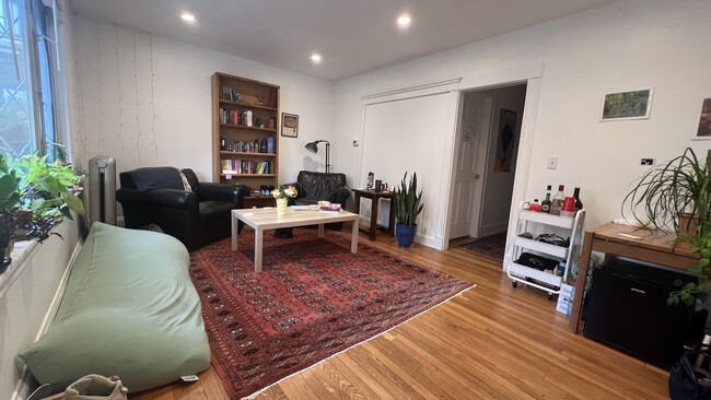 Building Photo - 24 Chetwynd Rd