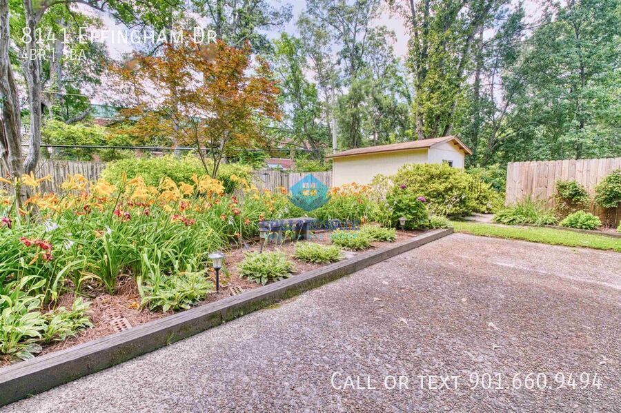 Foto del edificio - 8141 Effingham Dr