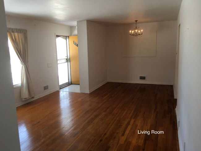 Foto del edificio - 6891 Larsh Dr