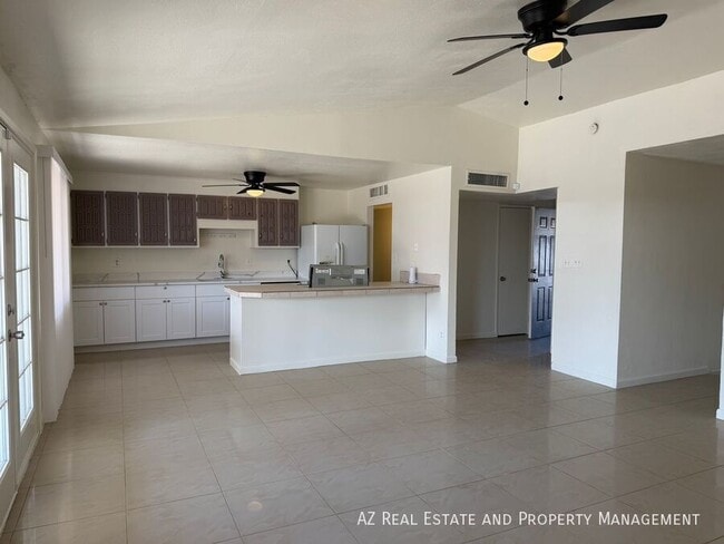 Foto del edificio - 6723 W Encanto Blvd