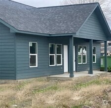 Building Photo - 1318 Stowell St