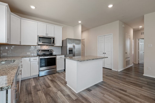 Building Photo - 241 Pivot Dr