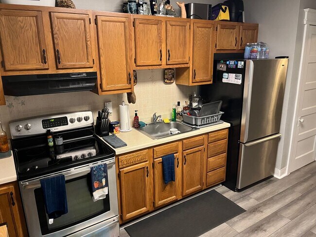 Foto del edificio - 1807 Lincoln Ave