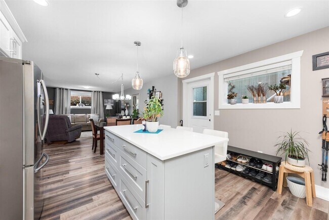 Photo du bâtiment - 6929-197A 197A St