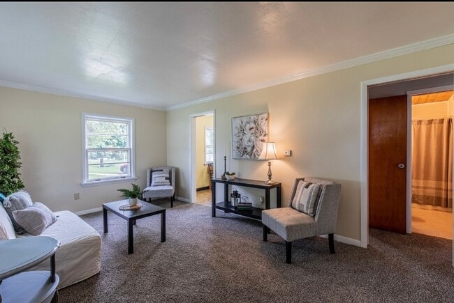 Building Photo - 130 S Adams St