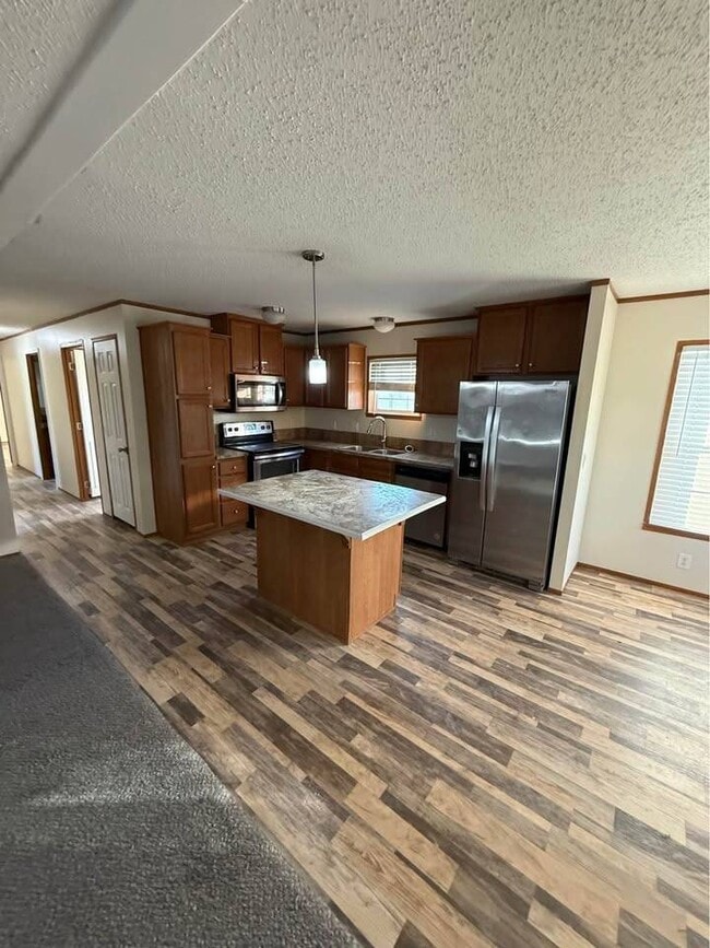 Building Photo - 1322 Cambridge Ln