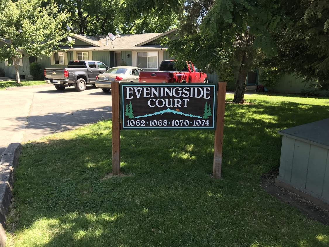 Primary Photo - 1068 Fruitdale Dr