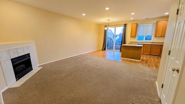 Photo - 16130 NW Fescue Ct Townhome