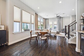 Building Photo - 2718 Leeland St