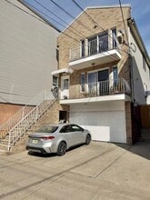 Building Photo - 406 5th St