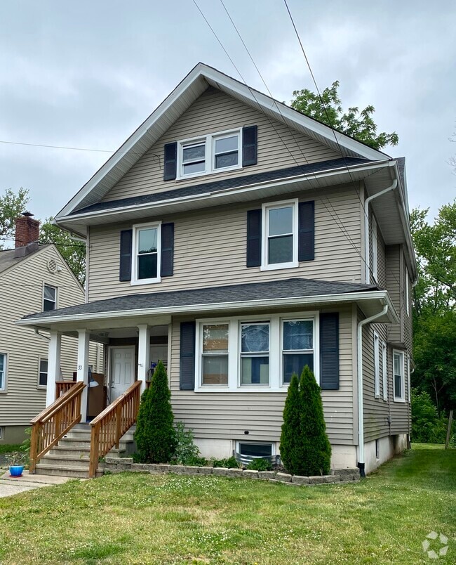 Building Photo - 33 Codington Pl