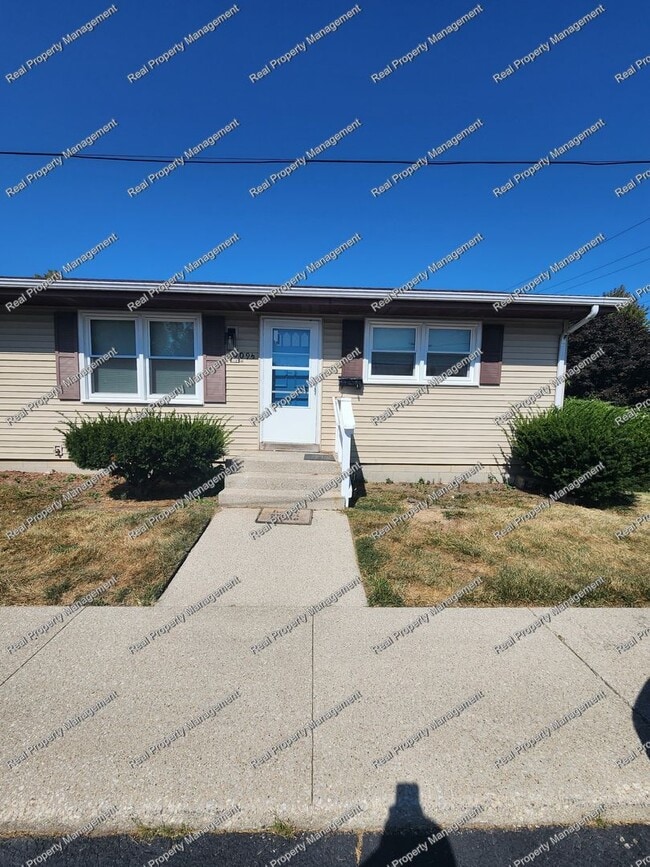 Building Photo - 709 N Grant St