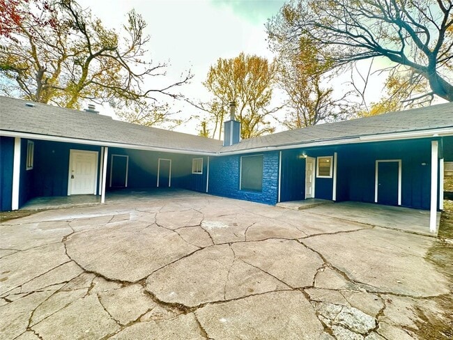 Building Photo - 4302 Scottsdale Rd