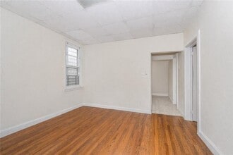 Building Photo - 380 St Marks Pl