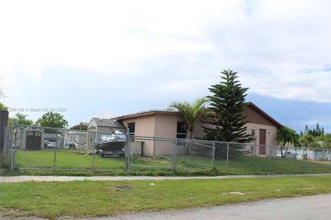 Building Photo - 12363 SW 264th Terrace