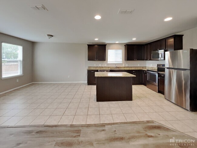 Foto del edificio - 1704 Abby Creek Dr