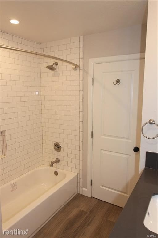 Building Photo - 3 br, 1.5 bath House - 2428 Vista Hogar