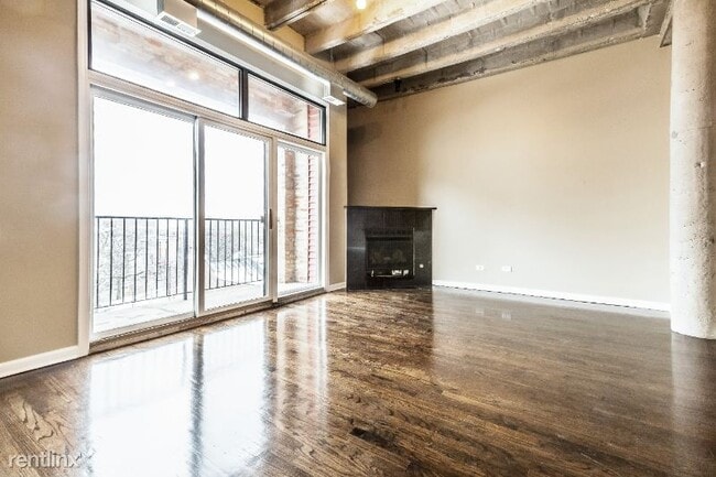 Building Photo - 1 br, 1 bath Condo - 809 E 40th St
