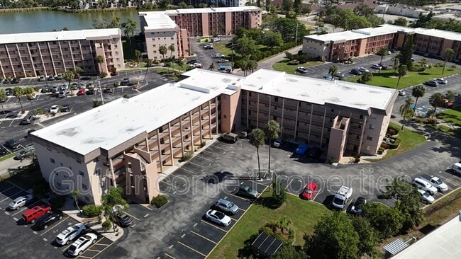 Foto del edificio - 4149 Heron Way