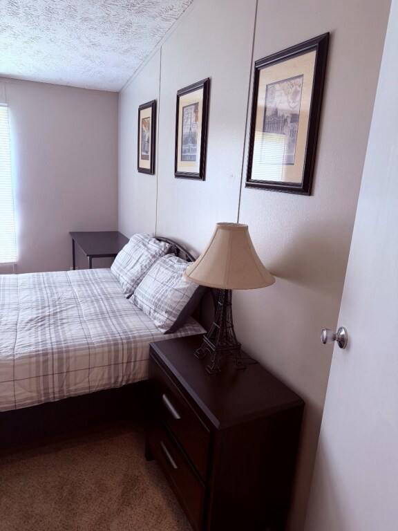 Foto del edificio - 6112 Foote Mineral Ln