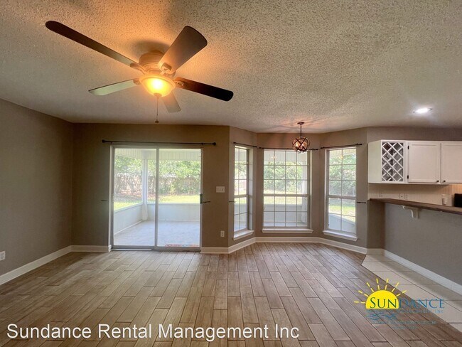 Building Photo - 4 br, 2.5 bath House - 453 Forest Glen Place