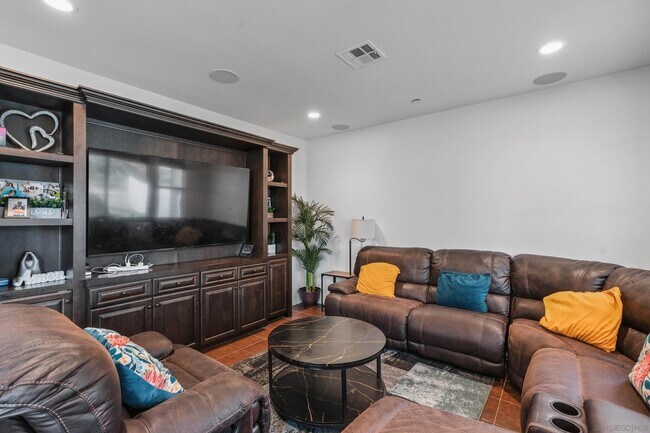 Building Photo - 5031 Ballast Ln