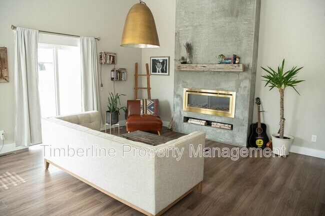 Foto del edificio - 12650 Hiddenwalk Way
