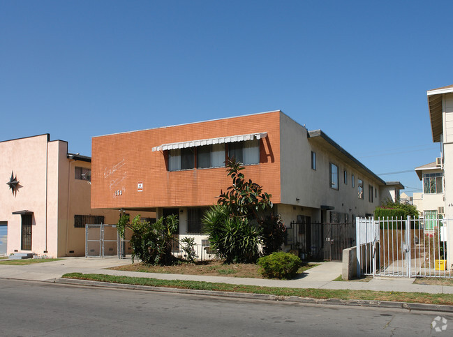 Building Photo - 459 N Oxford Ave