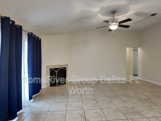 Building Photo - 600 British Ct