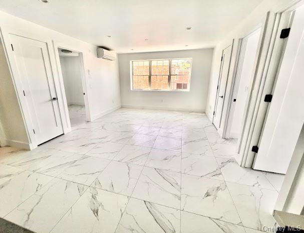 Foto del edificio - 6113 Utopia Pkwy