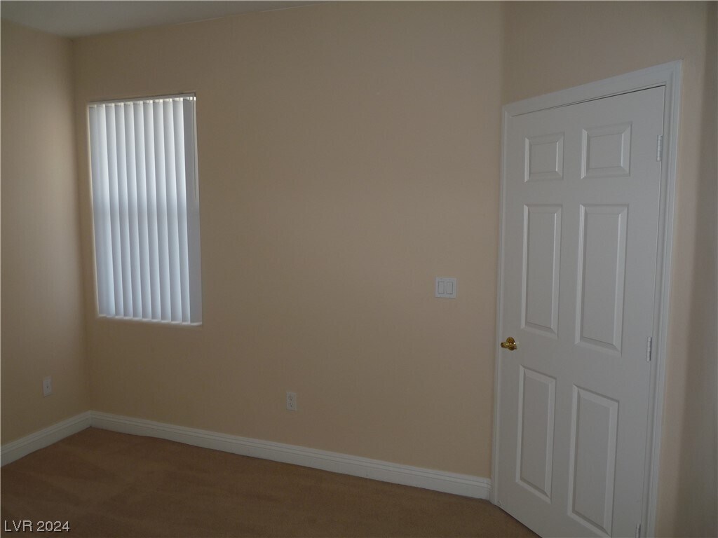 Building Photo - 8000 W Badura Ave