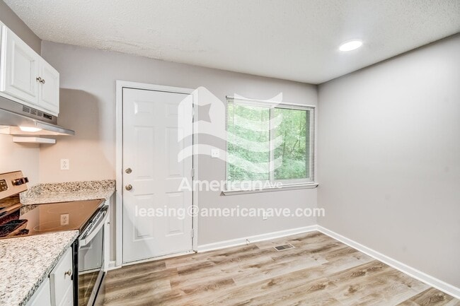 Building Photo - 1205 83rd Pl S