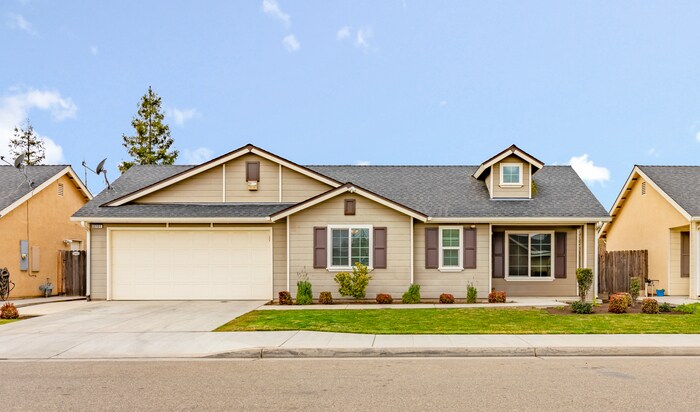 Primary Photo - West Fresno Single Family Home for Lease