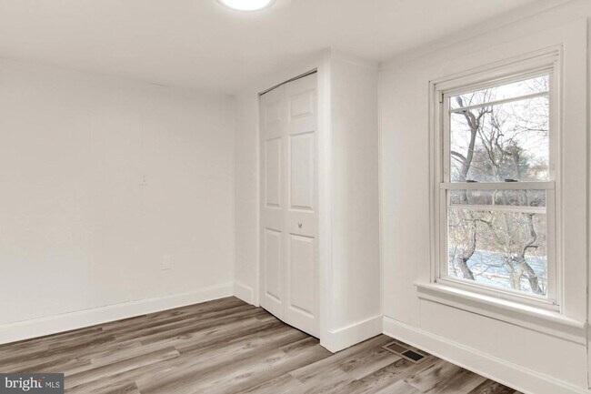 Foto del edificio - 3 bedroom in CD East Schools