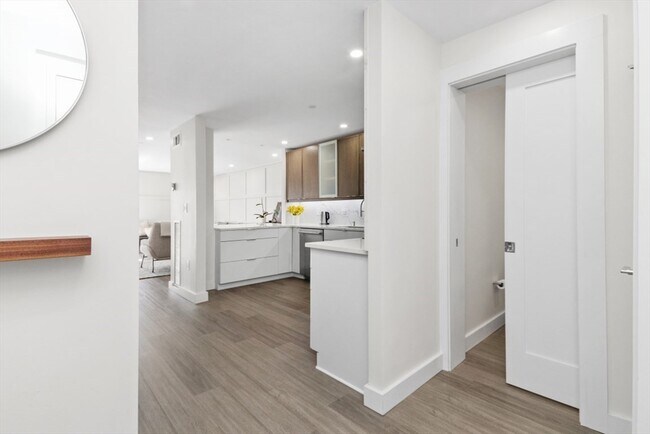 Foto del edificio - 199 Coolidge Ave