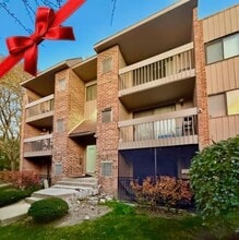 Building Photo - 1498 E Ports O Call Dr