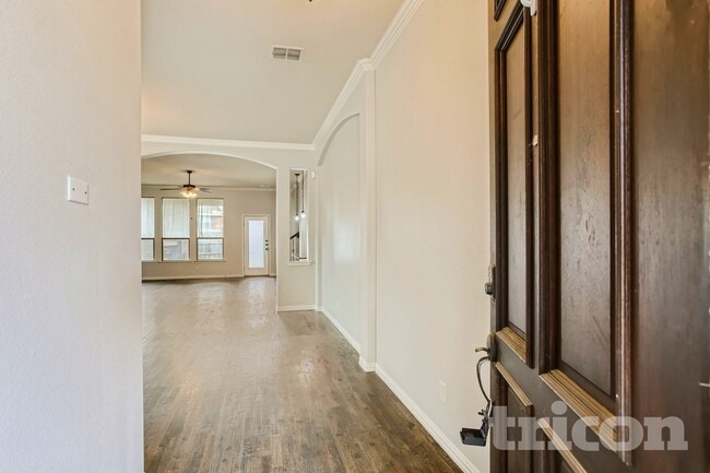 Foto del edificio - 396 Florence Dr