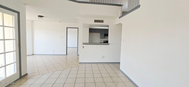 Building Photo - 7123 Oval Rock Dr