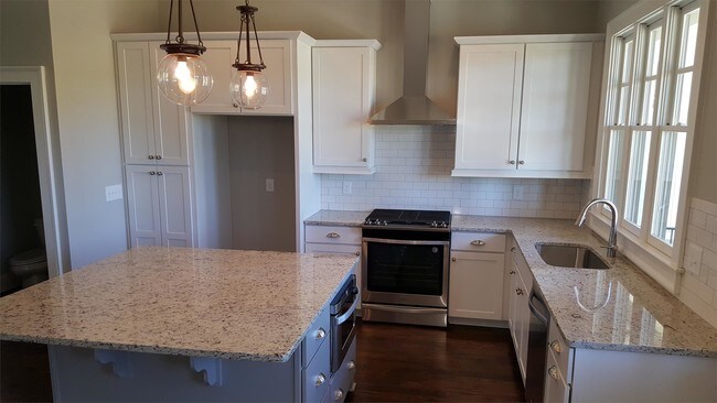 Foto del edificio - 121 Holcomb Bridge Rd