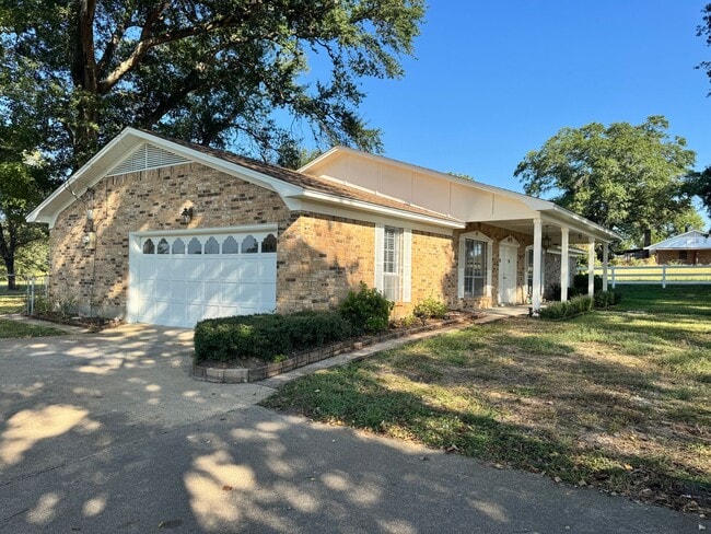 Building Photo - 12722 County Rd 1139