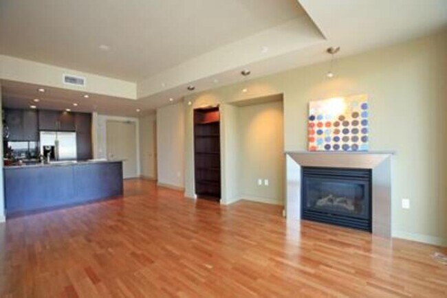 Building Photo - 2121 Terry Ave