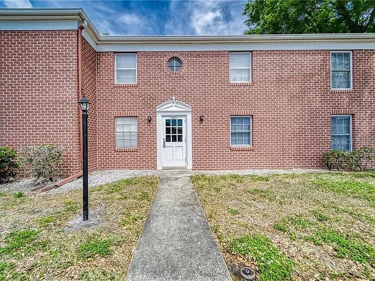 Foto principal - 1245 84th Ave N