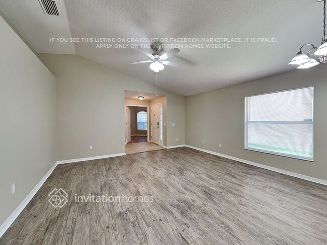 Building Photo - 10327 Avelar Ridge Dr