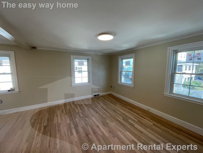 Building Photo - Porter Sq 2BR - Parking Included - Total Reno