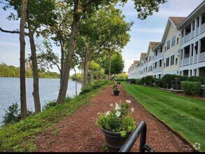 Building Photo - 55 River Front Dr