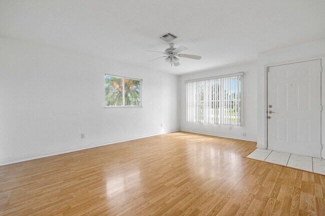 Building Photo - JK GNM4940 LLC 3218 &amp; 3220 SW 7th Pl *7.1