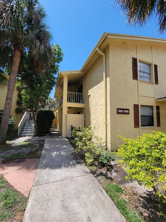 Foto principal - 7604 Nacido Ct