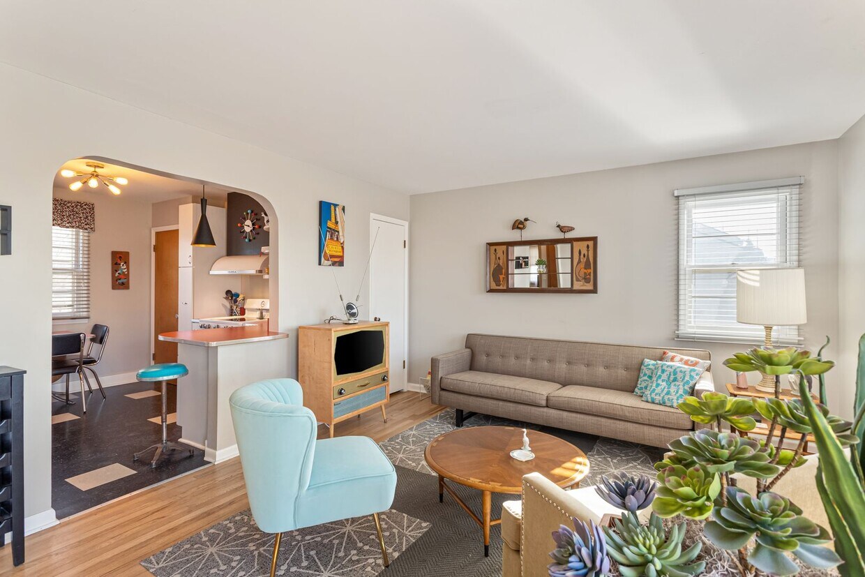 Foto principal - Beautiful Home In Underwood Park Neighborhood