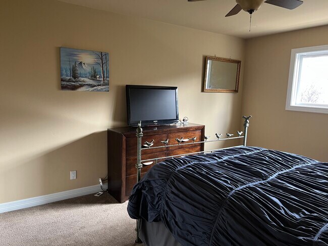 Foto del edificio - 107 Spring Creek Ct