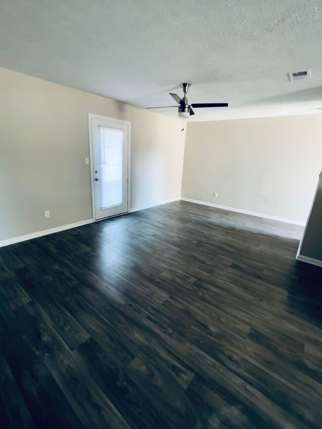 Interior Photo - Woodland Ridge